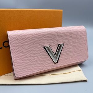 Louis Vuitton Pink Epi Twist Wallet